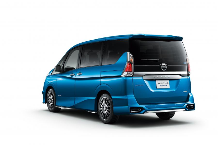  Nissan Serena Autech 2018 года  (фото 2 из 8)